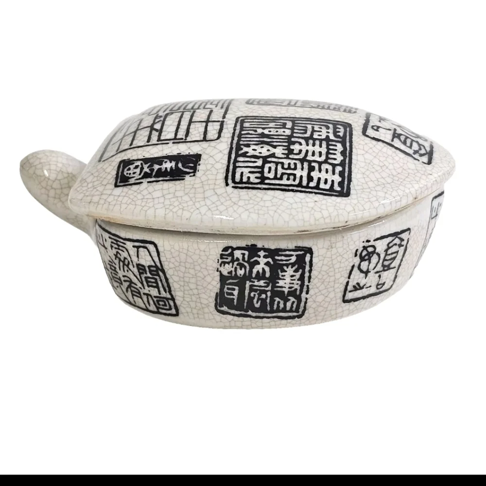 Rare Unique Chinese Chinoiserie Print Ceramic Jewelry Lided Turtle Trinket Box